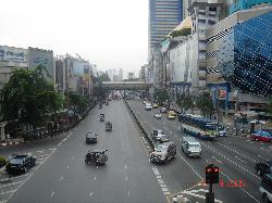 Circuit Dubai si Thailanda